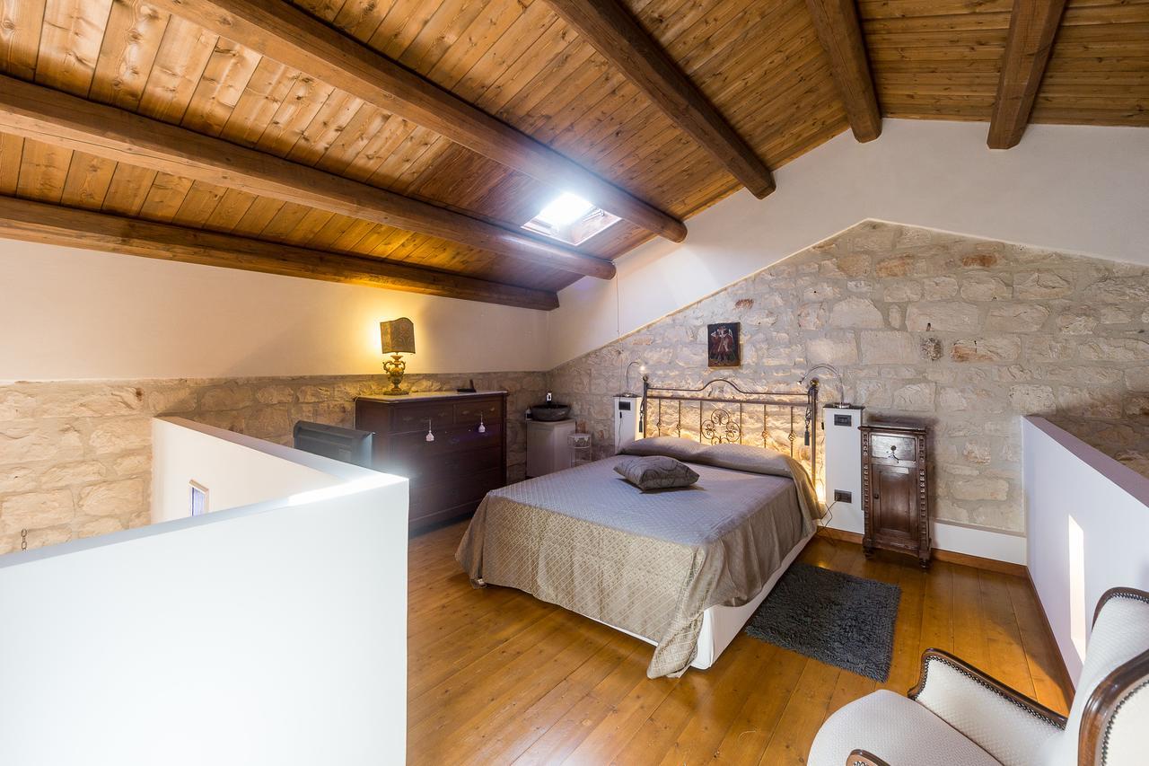 Appartement Le Tre Giare à Modica Extérieur photo