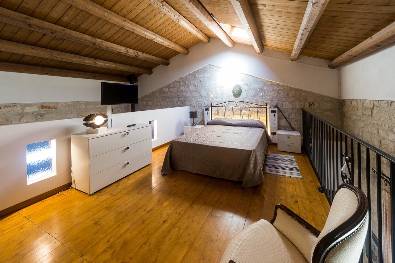 Appartement Le Tre Giare à Modica Extérieur photo